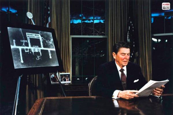 苏联解体是因为美国登月吗,苏联解体是因为美国工业革命吗