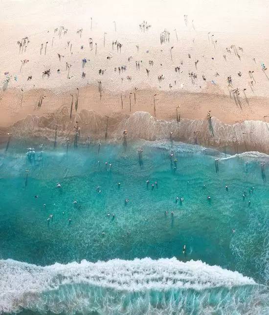 壹闻：地标里藏裸模彩绘艺术家创人体新玩法