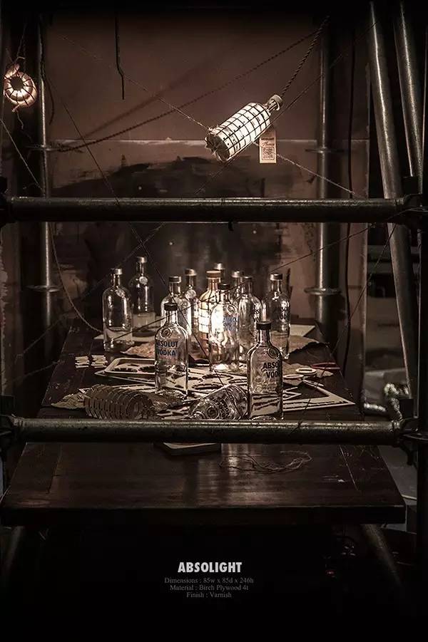 伏特加带灯光,绝对伏特加夜装限量版星夜紫