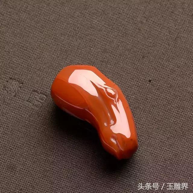 肖亚男巧琢南红仕女，演绎大唐风韵，真美！