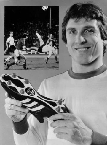 足坛十大倒钩进球视频,足坛十大精彩倒钩