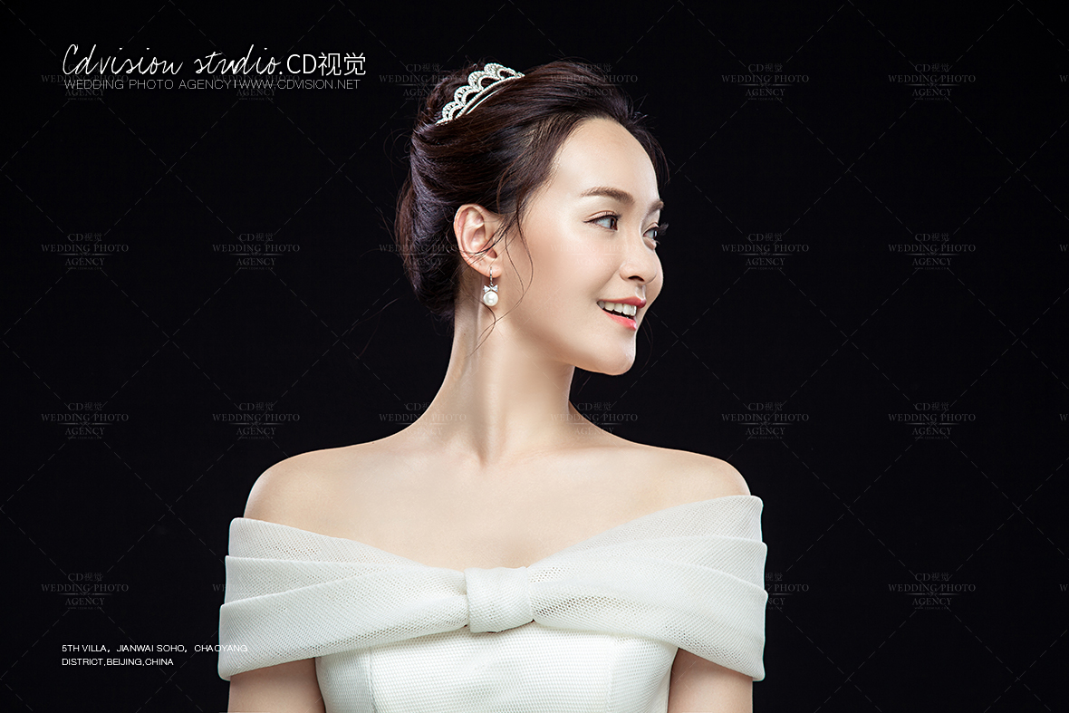 婚纱摄影复古外景拍照,韩式简约风婚纱照客片