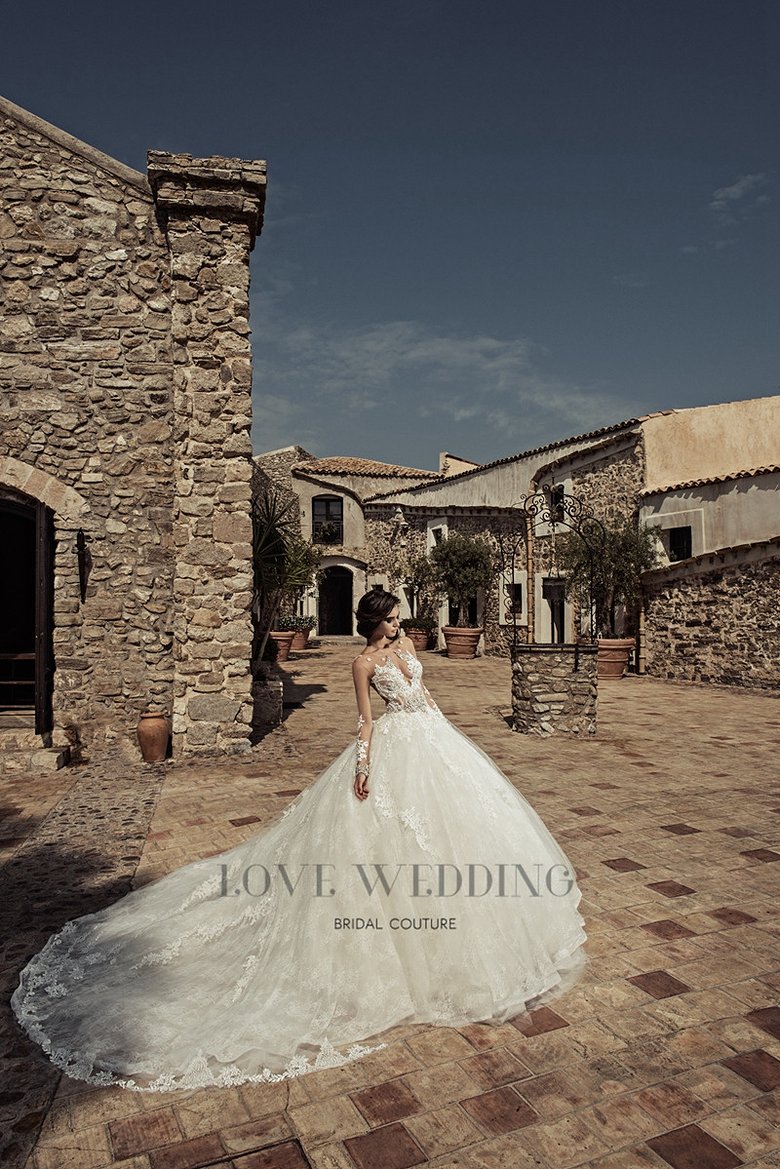 超赞的一家婚纱店强烈推荐,一家值得推荐的婚纱店