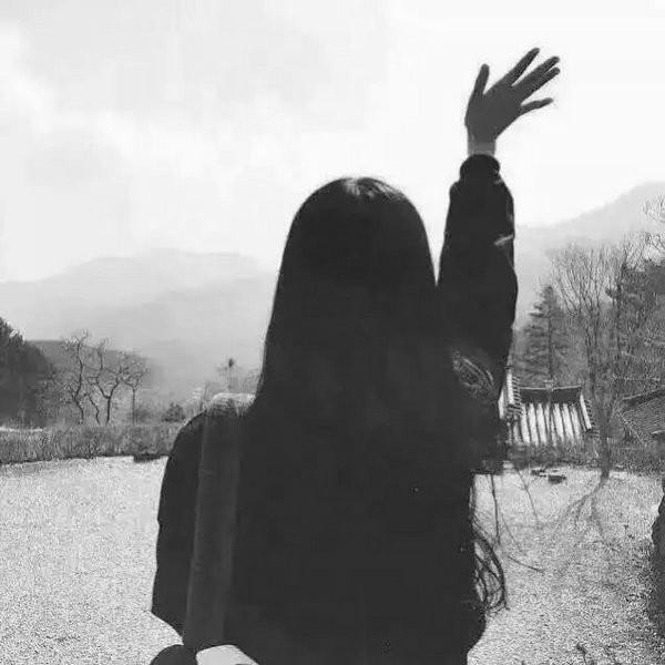 曲终人散何必苦苦纠缠,曲终人散最放心不下的终究是回忆