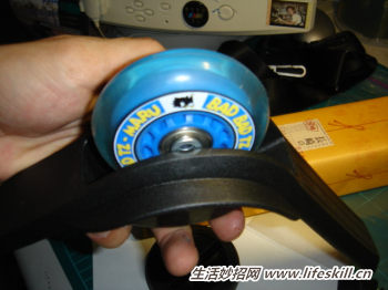 行李箱轮子哪种结实,行李箱怎么加轮子