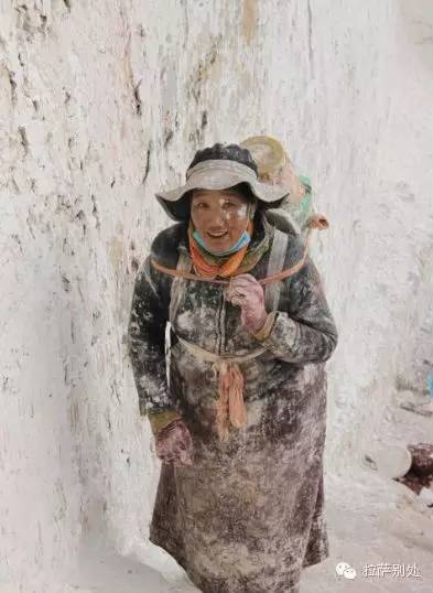 布达拉宫粉墙时间,布达拉宫一年一度的刷墙日