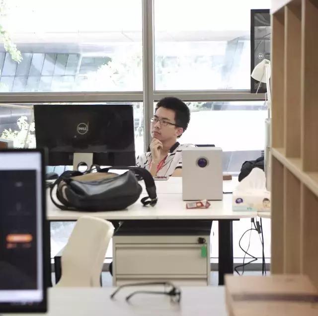 清博对话混子曰：篇均20万+阅读，被张泉灵投资的混子哥成功了