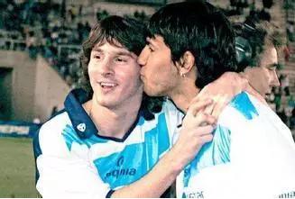 c罗告白皮克c罗谈皮克,c罗公开示爱球迷迪丽热巴