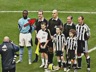 疯狂足球搞笑足球集锦,足球超级大失误视频集锦