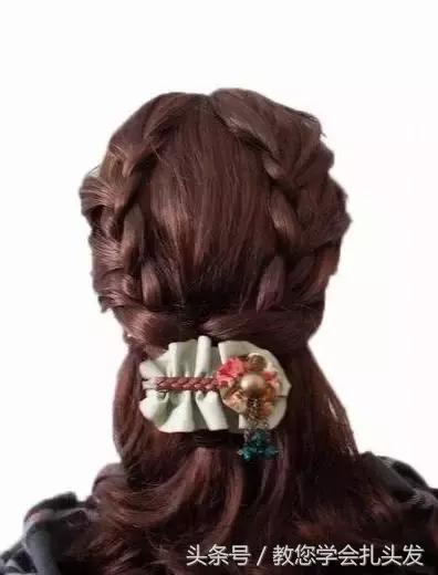 大蝴蝶结头饰发型小清新,蝴蝶结头饰搭配什么发型好看短发