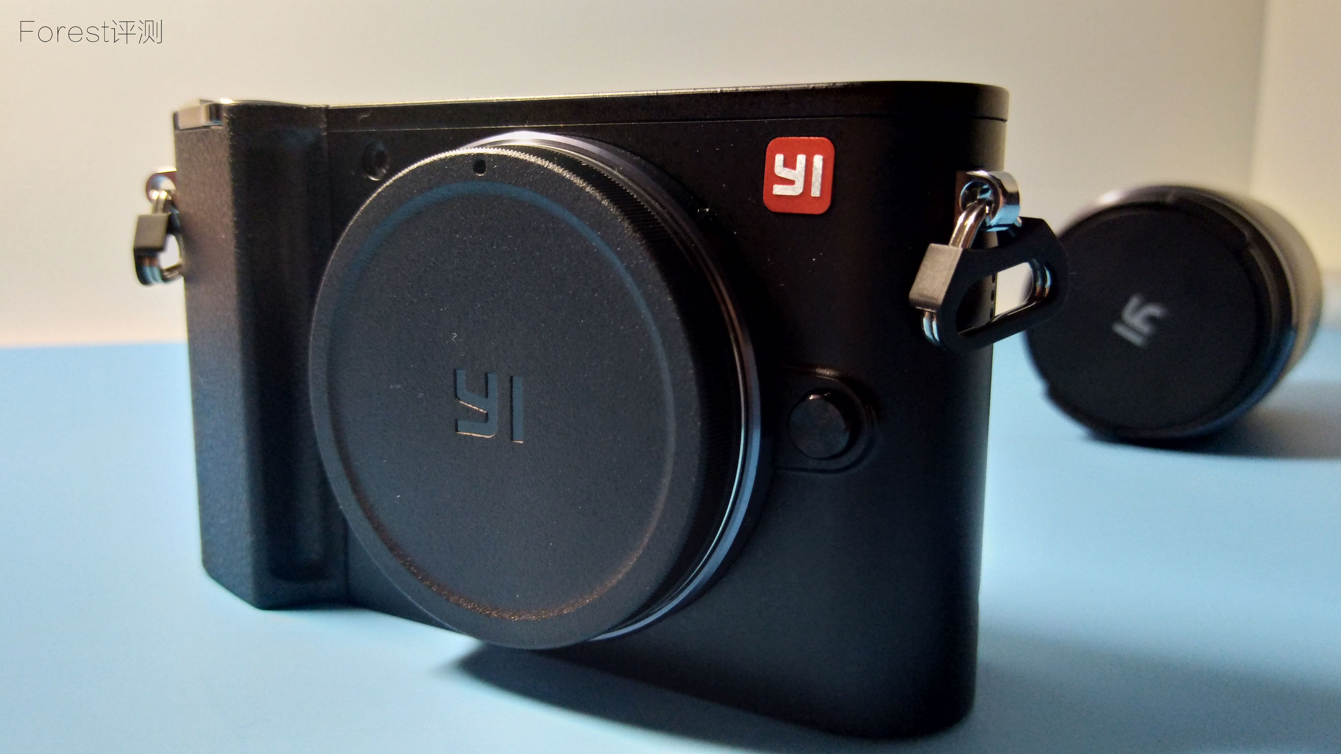 4k运动相机和小蚁微单哪个好,小蚁微单12-40镜头一般是拍什么