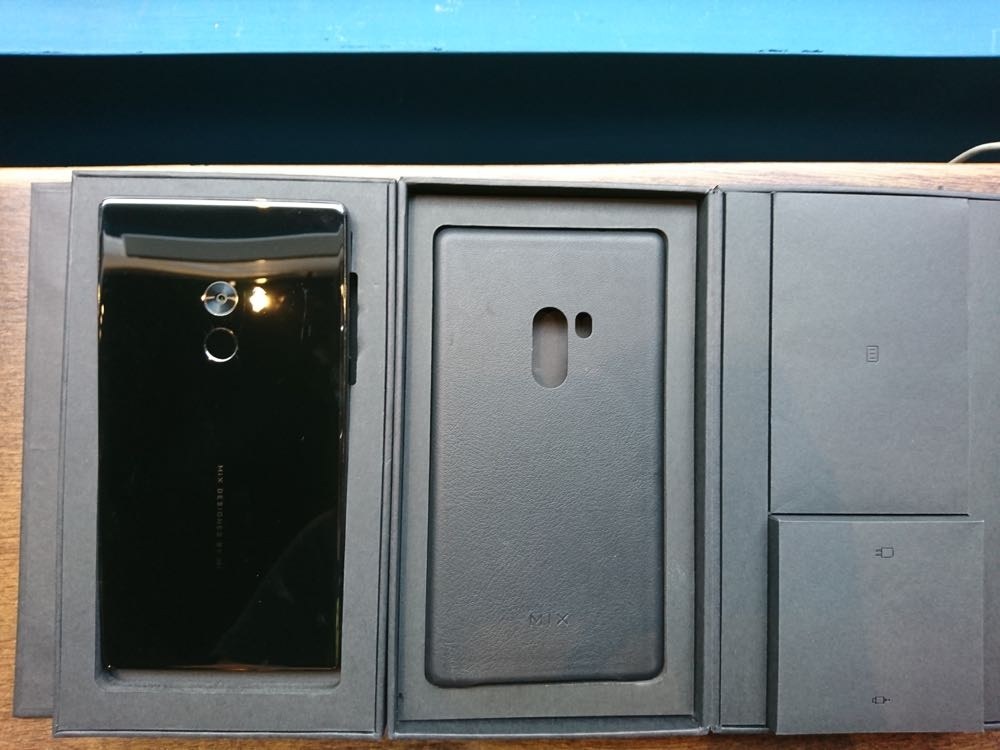 找回初衷的小米MIX手机，亲手试用评测