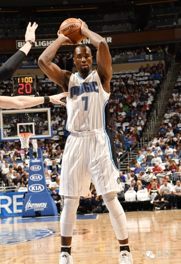 篮球场上进攻为什么是24秒,篮球投篮时间为什么是24秒