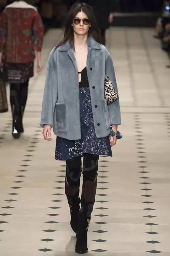 泰迪熊外套穿搭,超好看泰迪熊外套