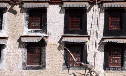 布达拉宫粉墙时间,布达拉宫一年一度的刷墙日