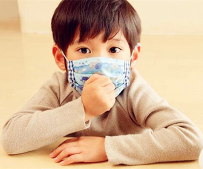 天气转凉小孩咳嗽小妙招,天气一冷一热孩子咳嗽