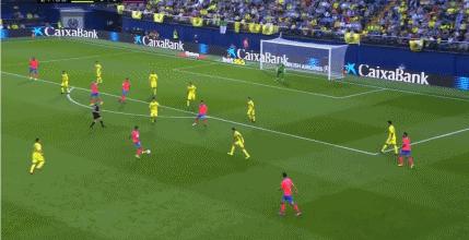 老湿机爱搞笑gif图：现实版少林足球