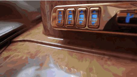 带淋浴的私人影院,4800元飞机头等舱