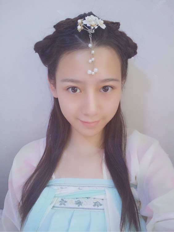 超简单的汉服发型教程,超简单汉服发型教程儿童