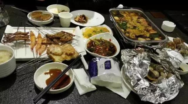 哈尔滨这十家苍蝇馆子,哈尔滨出名的俄罗斯湖滨餐厅