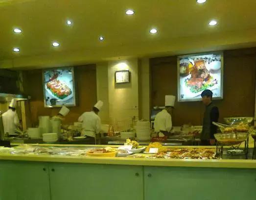 哈尔滨这十家苍蝇馆子,哈尔滨出名的俄罗斯湖滨餐厅