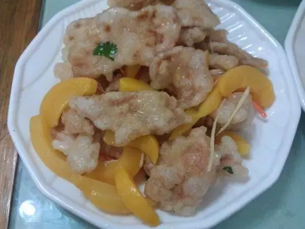 哈尔滨这十家苍蝇馆子,哈尔滨出名的俄罗斯湖滨餐厅