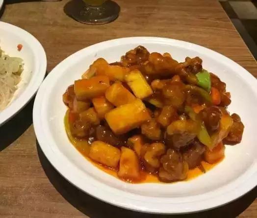 哈尔滨这十家苍蝇馆子,哈尔滨出名的俄罗斯湖滨餐厅