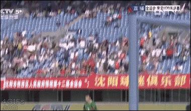 足球球迷状态搞笑gif,足球赛搞笑图片