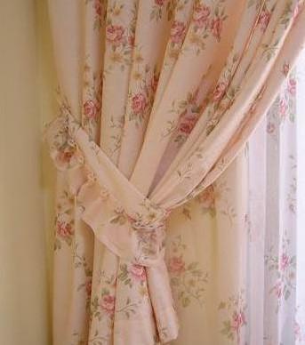 现代房间窗帘流行款式图片,高档宾馆窗帘效果图