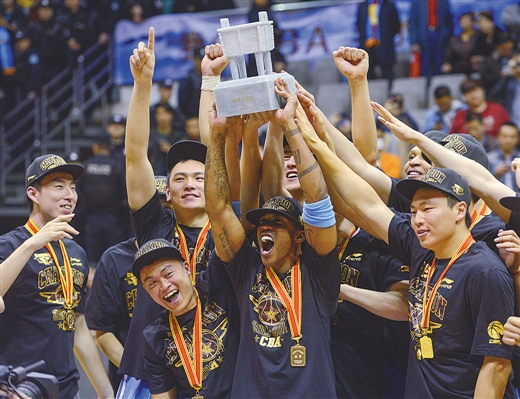 是低调攒人品还是无竞争实力咱们季后赛见