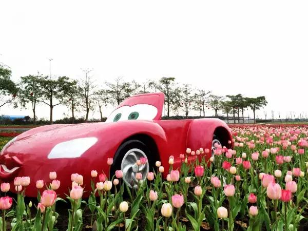 从东莞出发,不到两小时,就可以感受到靓爆灯的童话世界！