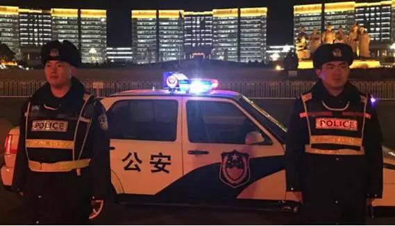 秒杀复制群发！让你见识啥叫”最威武霸气的拜年”！