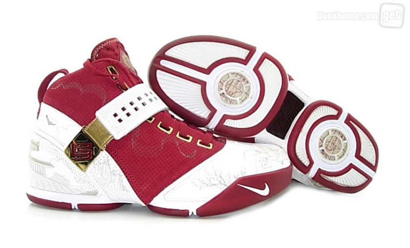 怎么看篮球鞋纹路深不深,篮球鞋怎么看性能