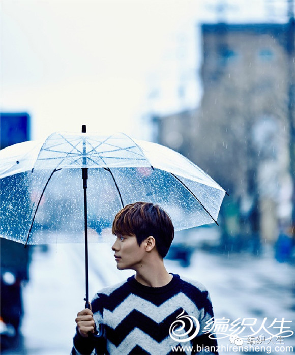 怎样用旧毛线织时尚毛衣 (毛衣柔软保暖)