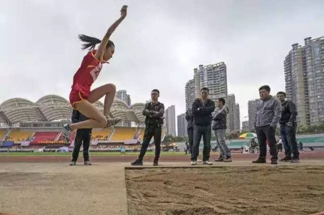 上演不一样的速度与豪情,上演了现实版的速度与豪情