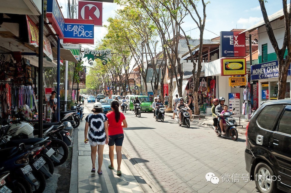 每次从巴厘岛回来，我都得提它个俩箩筐！