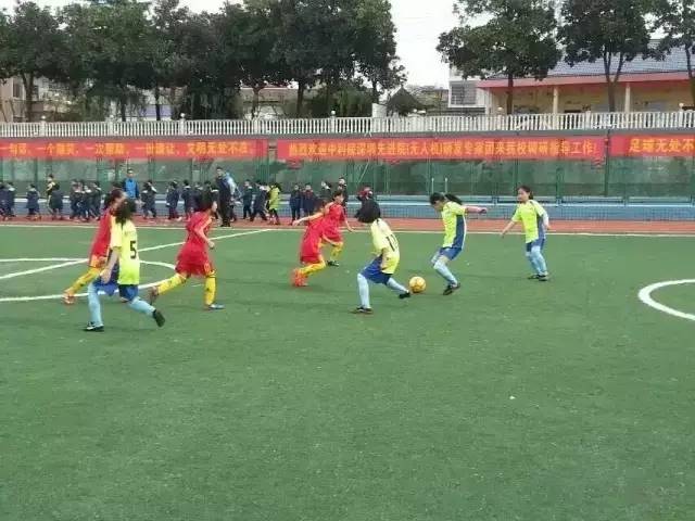 青训足球基本功训练教程儿童,有关开展校园足球的政策