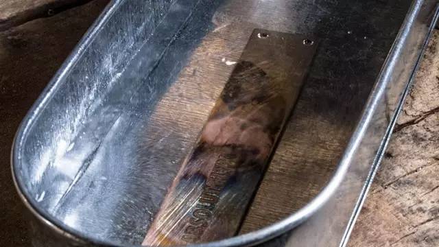 伏特加带灯光,绝对伏特加夜装限量版星夜紫