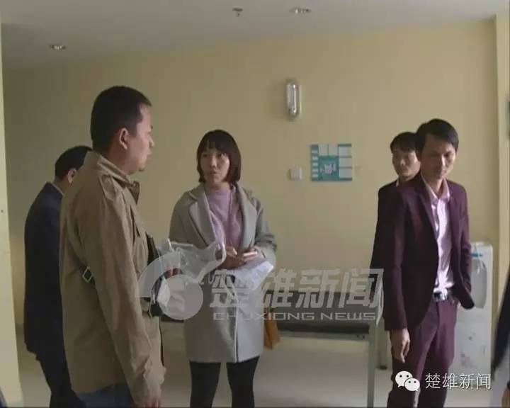 三星手机突然爆炸男子双眼被烧伤,三星发生爆炸事故