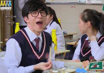 “双十一大打折”“错过等一年”low爆了，薛之谦一首文艺广告诗给微博圈带来了一股清风