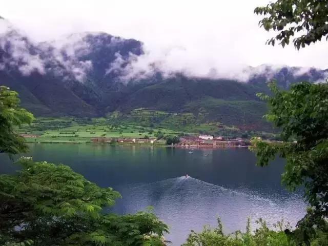 丽江至泸沽湖公路沿途风景,泸沽湖到丽江高速什么时候通车