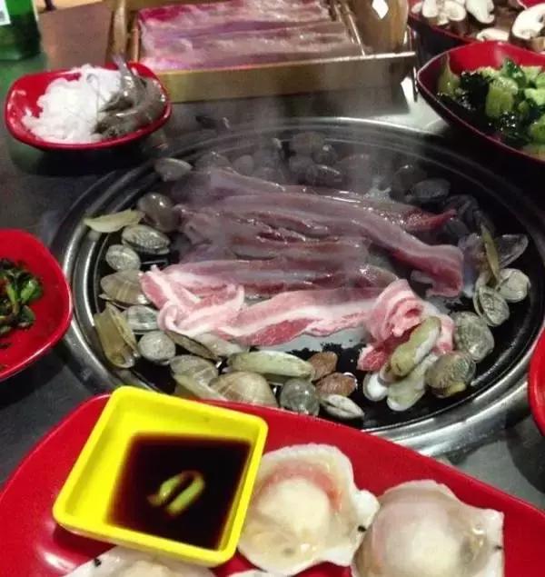 哈尔滨这十家苍蝇馆子,哈尔滨出名的俄罗斯湖滨餐厅