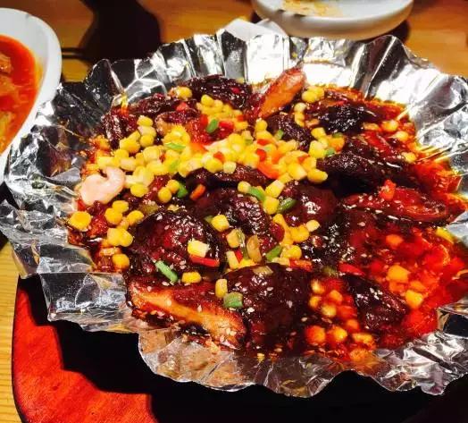 哈尔滨这十家苍蝇馆子,哈尔滨出名的俄罗斯湖滨餐厅