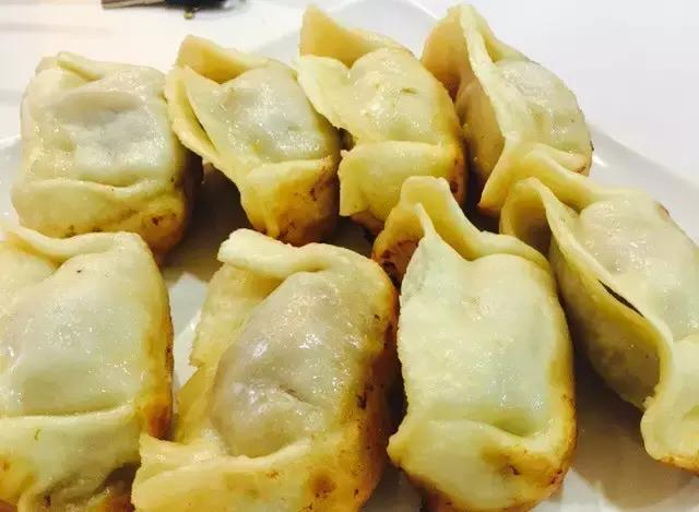 上海虹口糕团店在哪里,四川路有几个虹口糕团店