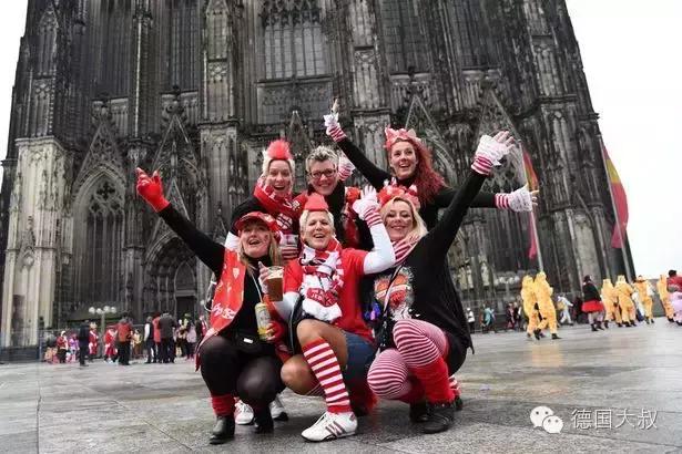 中国有剁手*党**，看看德国人怎样过双十一！