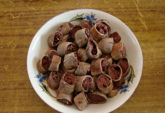 东北真正的杀猪菜看着就让人过瘾,吃东北的杀猪菜哪的最正宗