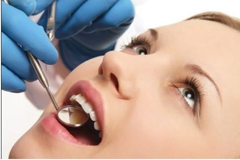 烤瓷牙里面的真牙一般几年会变黑,烤瓷牙与原来牙颜色有差异咋办