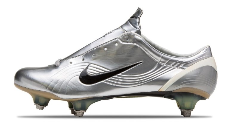 c罗生涯十大经典,c罗职业生涯一共穿过哪些球鞋