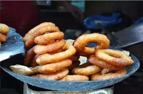 尼泊尔这个国家最喜欢吃什么 (西藏的尼泊尔美食)