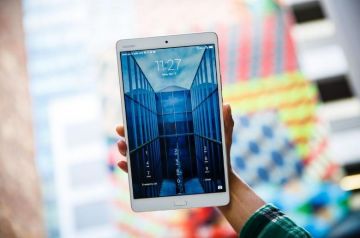 华为平板m3青春版相当于ipad几,华为m3平板和苹果mini屏幕